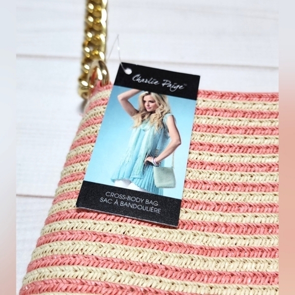 Charlie Paige Pink and Cream Straw Crossbody Bag - New With Tags - Picture 2 of 7